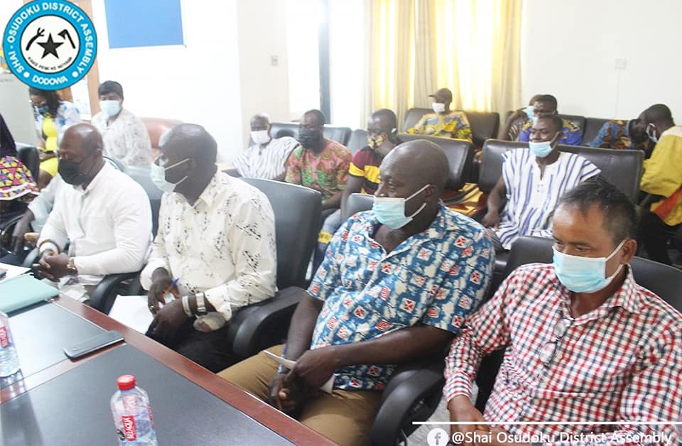 DCE Confers with Key Stakeholders on Land Disputes at Kasunya.