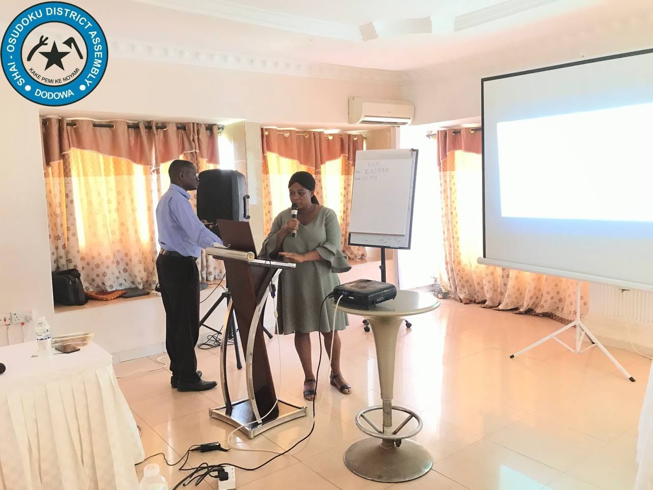 SHAI-OSUDOKU DISTRICT HEALTH DIRECTORATE HOLDS COMMUNITY ENGAGEMENT ON ORIENTATION OF RABIES. The Shai-Osudoku District Health Directorate held a District risk communication and community engagement meeting on orientation of rabies at the Forest Hotel in Dodowa. A representative of the District Health Directorate Mr. Tomety in his welcome address thanked all stakeholders for availing themselves, particularly for the program. He emphasized the importance of staying healthy and working together as stakeholder