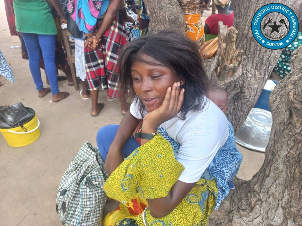 DONATION OF FOOD ITEMS TO VICTIMS OF THE AKOSOMBO DAM SPILLAGE AT TOKPODONATION OF FOOD ITEMS TO VICTIMS OF THE AKOSOMBO DAM SPILLAGE AT TOKPO