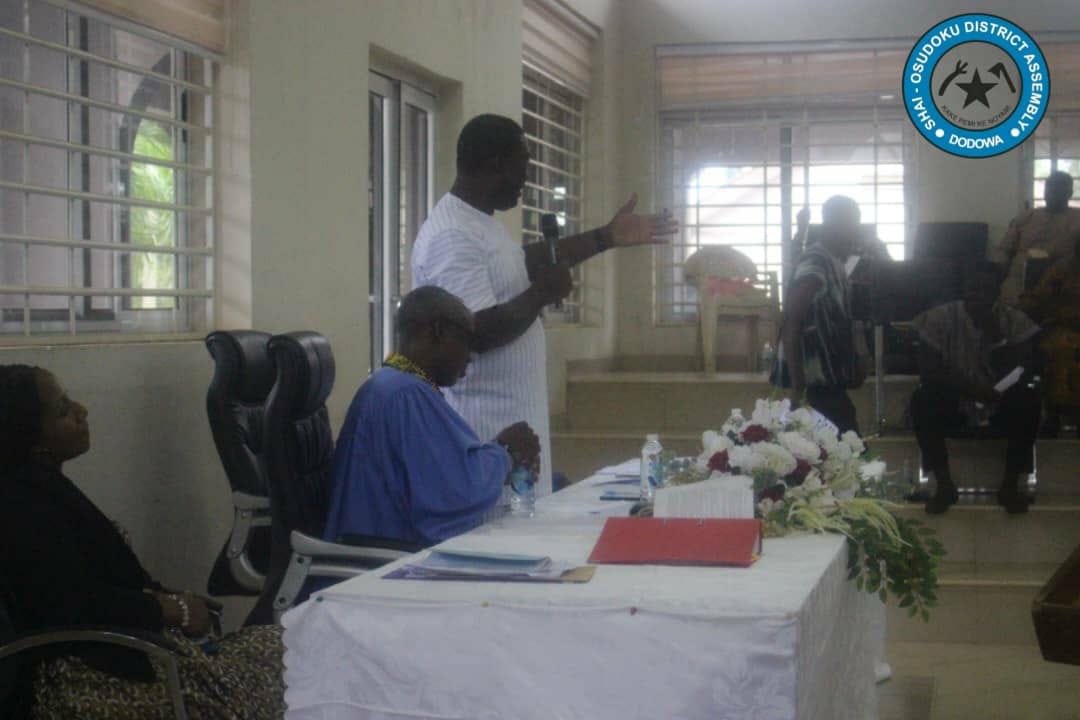SHAI-OSUDOKU DISTRICT ASSEMBLY CONFERS WITH PAST EXECUTIVES ON MEASURES TO ENHANCE DEVELOPMENT.