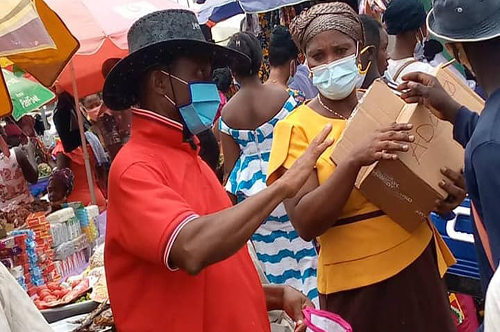 Shai-Osudoku DCE Donates Facemask, Sanitizers to Asutuare Market Women.
