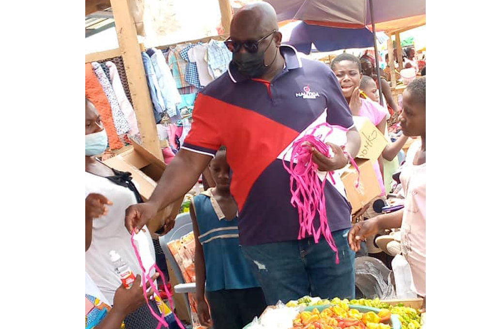 Shai-Osudoku DCE Donates Facemask, Sanitizers to Asutuare Market Women.