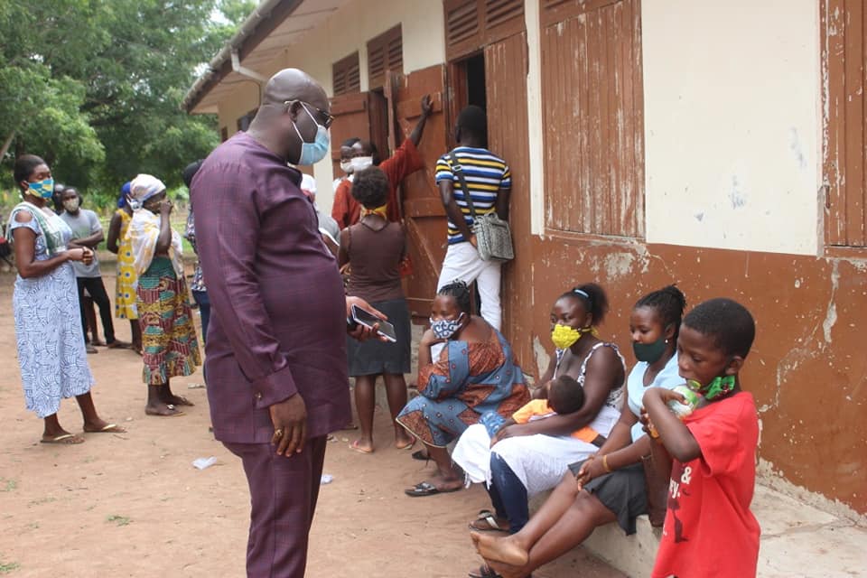 DCE Pays Familiarization Visit to Registration Centres, Dodowa, Shai-Osudoku District Assembly, EC, Election in Ghana, SODA, Voters Register 