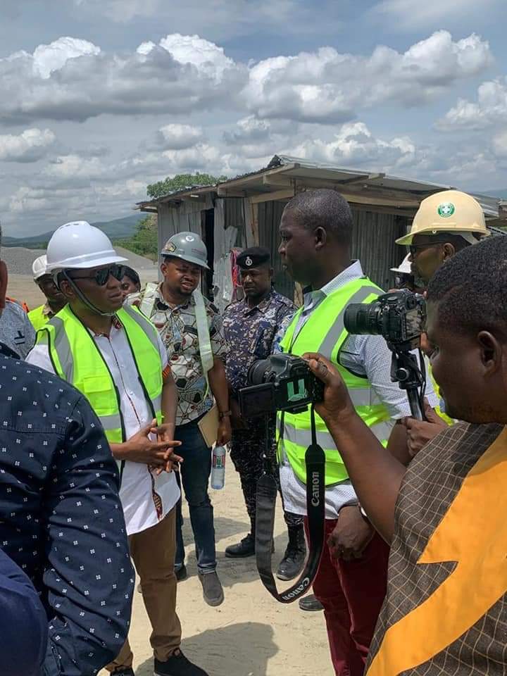 DCE OF SHAI-OSUDOKU TOURS SOME OF THE QUARRY SITES WITHIN THE DISTRICT WITH THE DEPUTY MINISTER FOR MINES,LANDS AND NATURAL RESOURCE AND HIS TEAM.