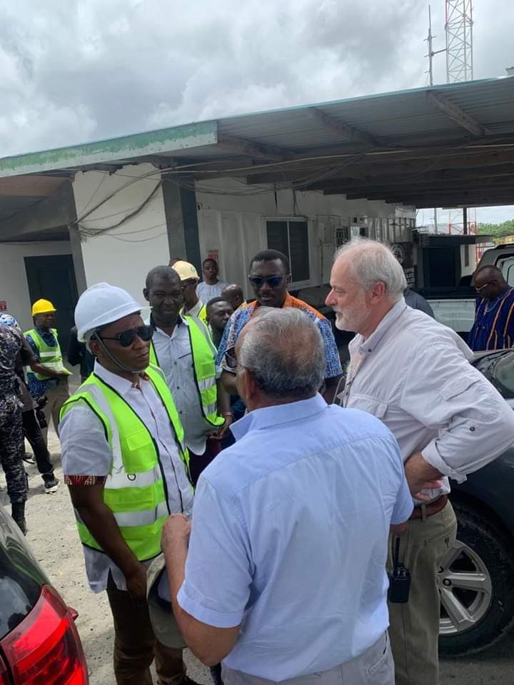 DCE OF SHAI-OSUDOKU TOURS SOME OF THE QUARRY SITES WITHIN THE DISTRICT WITH THE DEPUTY MINISTER FOR MINES,LANDS AND NATURAL RESOURCE AND HIS TEAM.