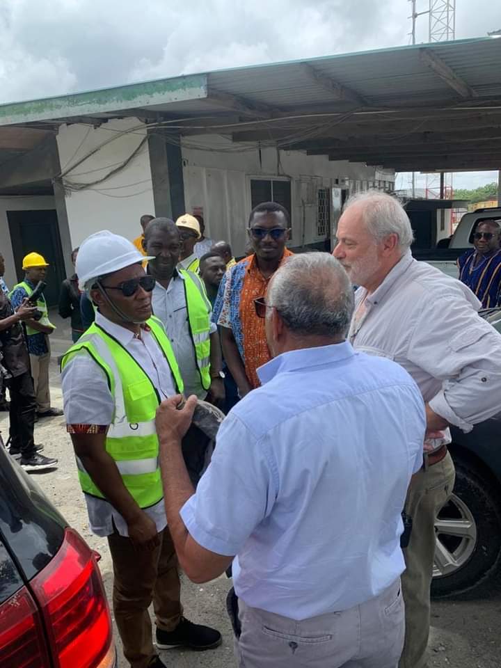 DCE OF SHAI-OSUDOKU TOURS SOME OF THE QUARRY SITES WITHIN THE DISTRICT WITH THE DEPUTY MINISTER FOR MINES,LANDS AND NATURAL RESOURCE AND HIS TEAM.