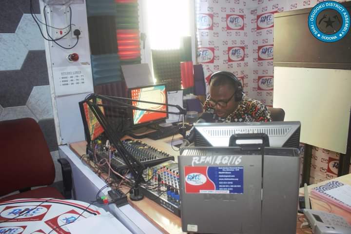 SODA R.T.I OFFICER SENSITIZE IT’S RESIDENTS ABOUT THE R.T.I ACT, 989  ON RITE FM.