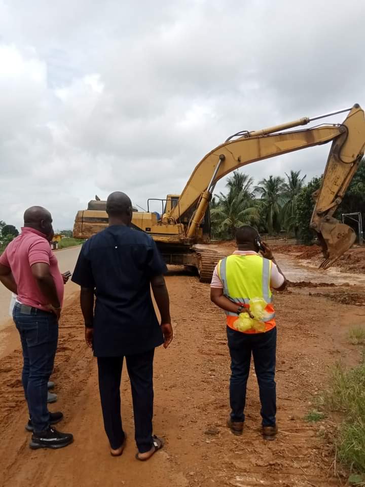 SHAI-OSUDOKU DISTRICT INFORMATION DEPT SENSITIZE ITS COMMUNITY ON R.T.I ACT, 989