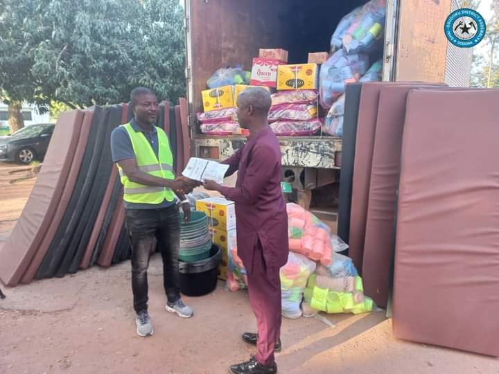 SHAI-OSUDOKU DISTRICT RECIEVES ITEMs FOR DISTRIBUTION TO FLOOD VICTIM's...
