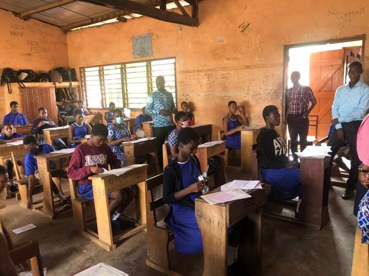 THE DCE OF SHAI-OSUDOKU DISTRICT HAS SPONSORED A MOCK FOR JSS 3 STUDENTS..