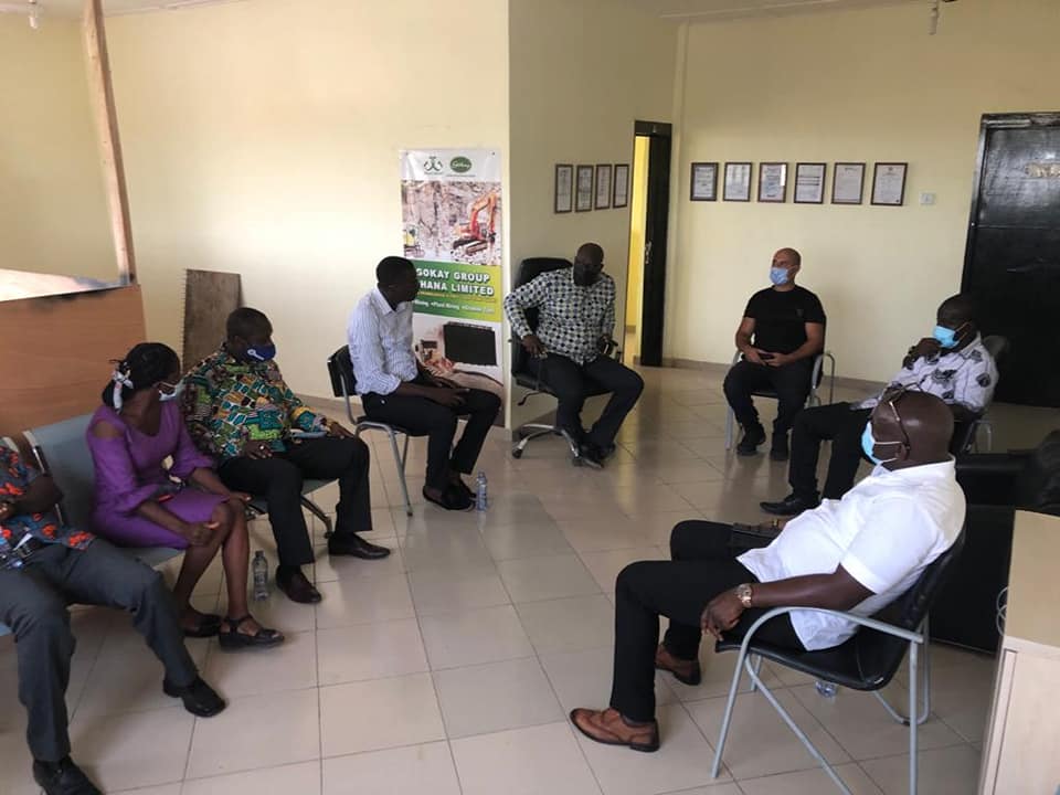 DCE and His Entourage Pays Working Visit to Quarry Site.