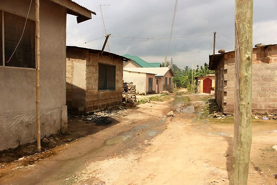 DCE Tours Flood Prone Areas in the District