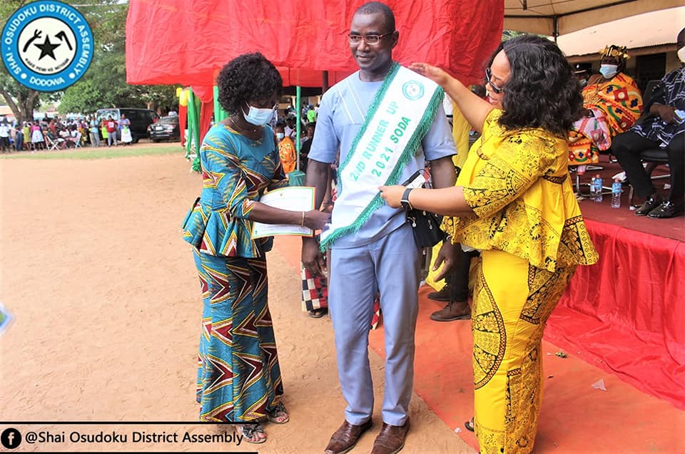 Shai-Osudoku awards Distinguished Farmers