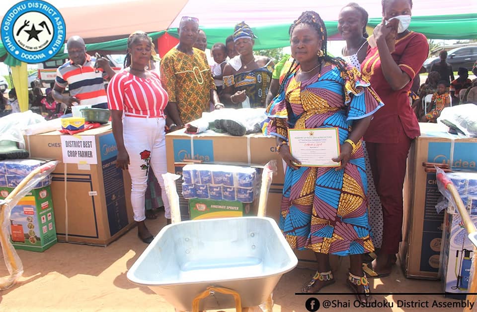 Shai-Osudoku awards Distinguished Farmers