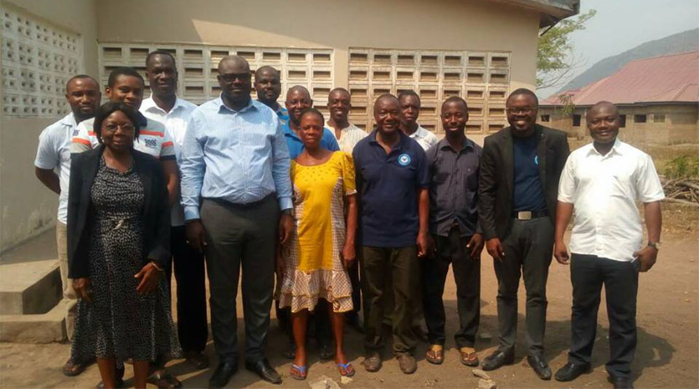 District Chief Executive Tours the Councils