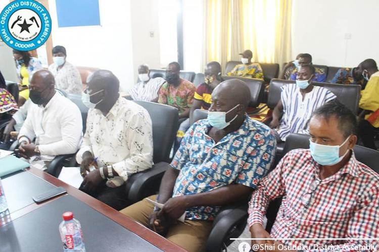 DCE Confers with Key Stakeholders on Land Disputes at Kasunya.
