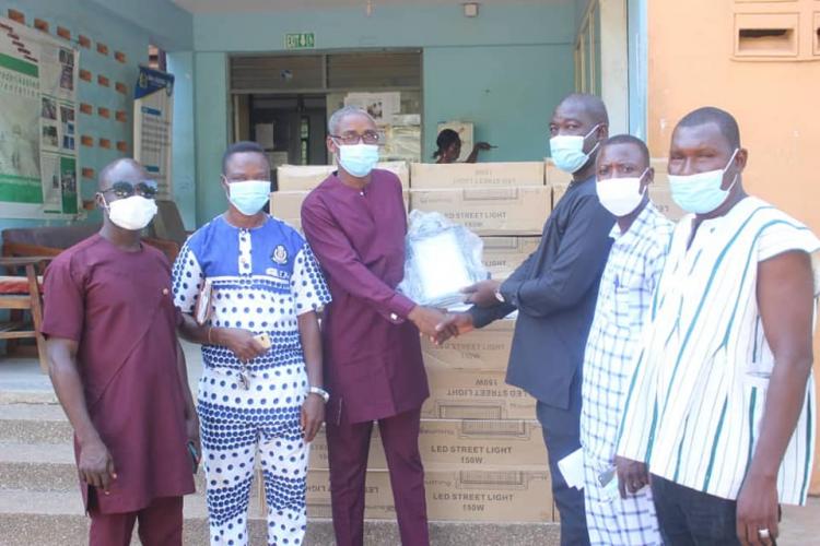 DCE Donates Streetlights to Assembly Members.